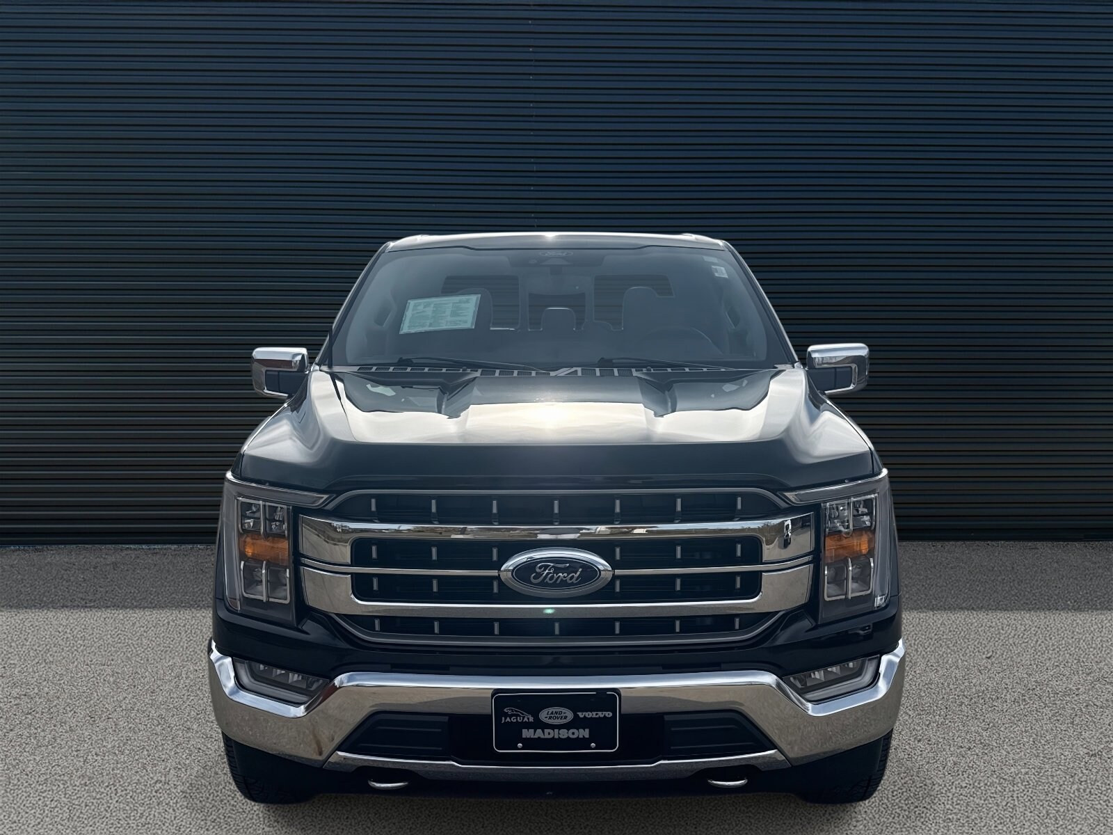 2022 Ford F-150 Lariat photo 2