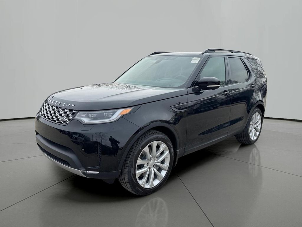 2026 Land Rover Discovery P300 S's photo