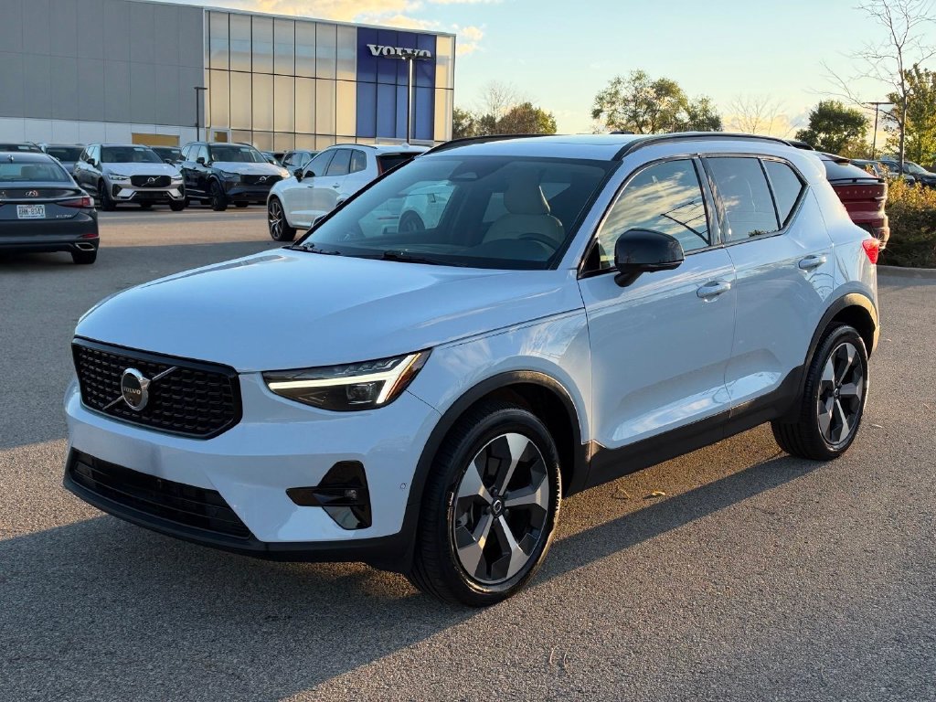 2024 Volvo XC40