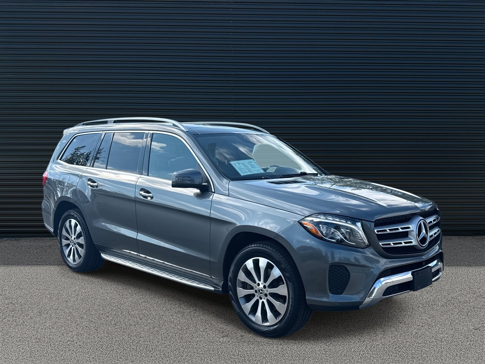 2018 Mercedes Benz GLS 450 photo 3