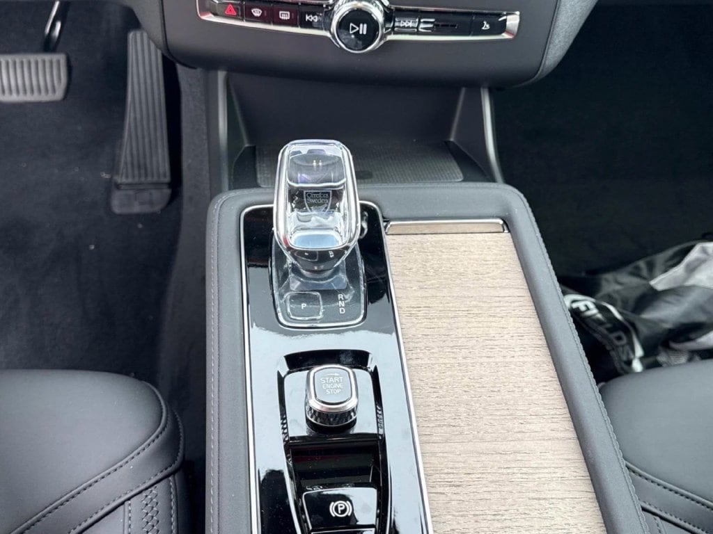 2026 Volvo XC90 Plus - Photo 22