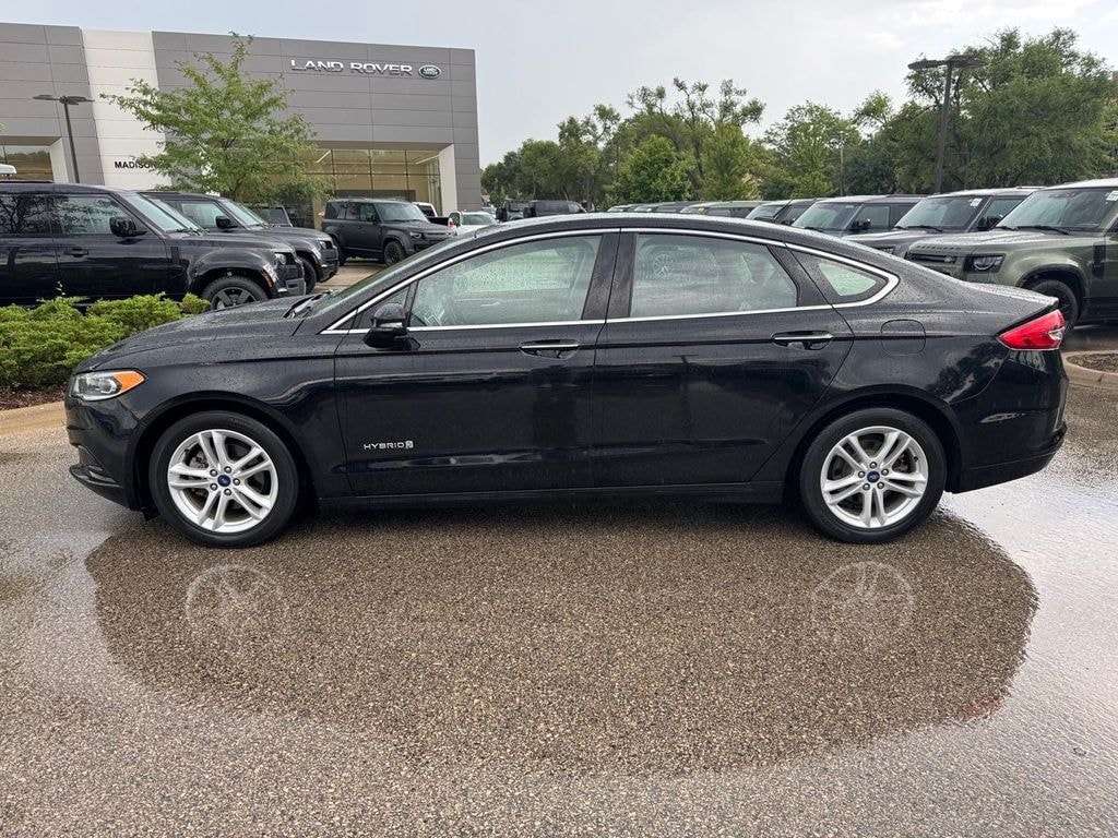 Used 2018 Ford Fusion Hybrid SE Sedan