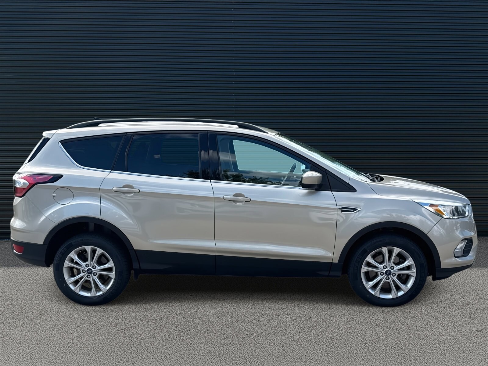 2018 Ford Escape SE photo 4