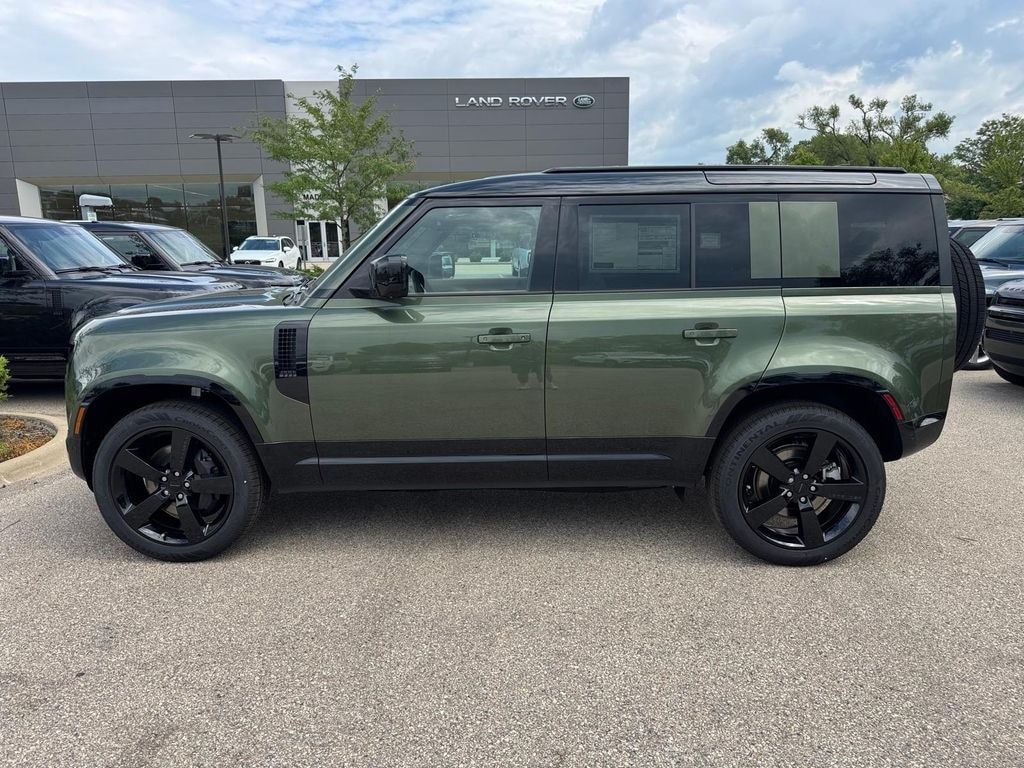 New 2026 Land Rover Defender 110 X-Dynamic SE SUV