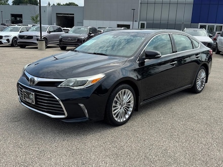 2017 Toyota Avalon Limited Sedan