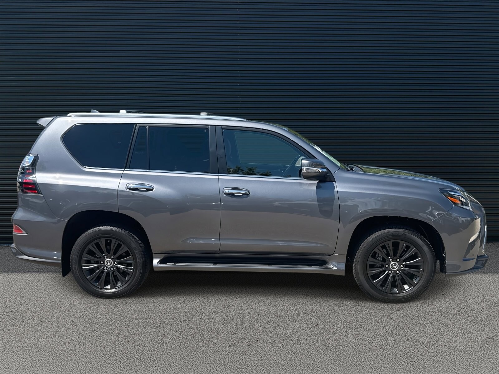 2023 Lexus GX 460 Premium photo 4