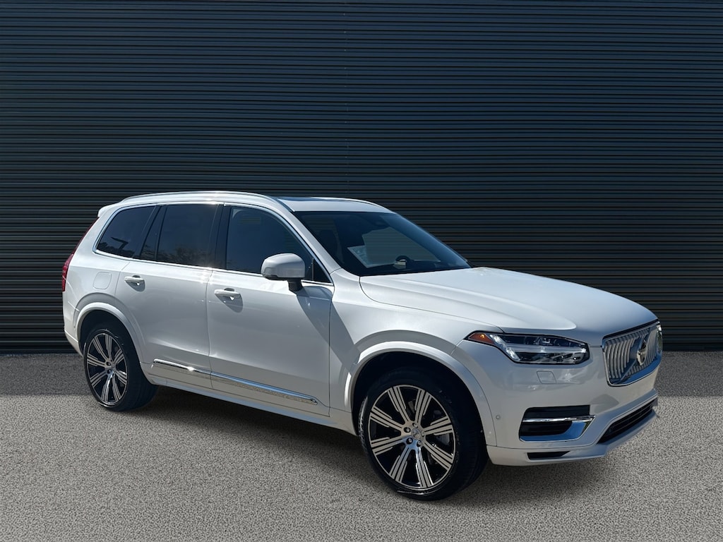 Used 2025 Volvo XC90 plug-in hybrid Ultra SUV