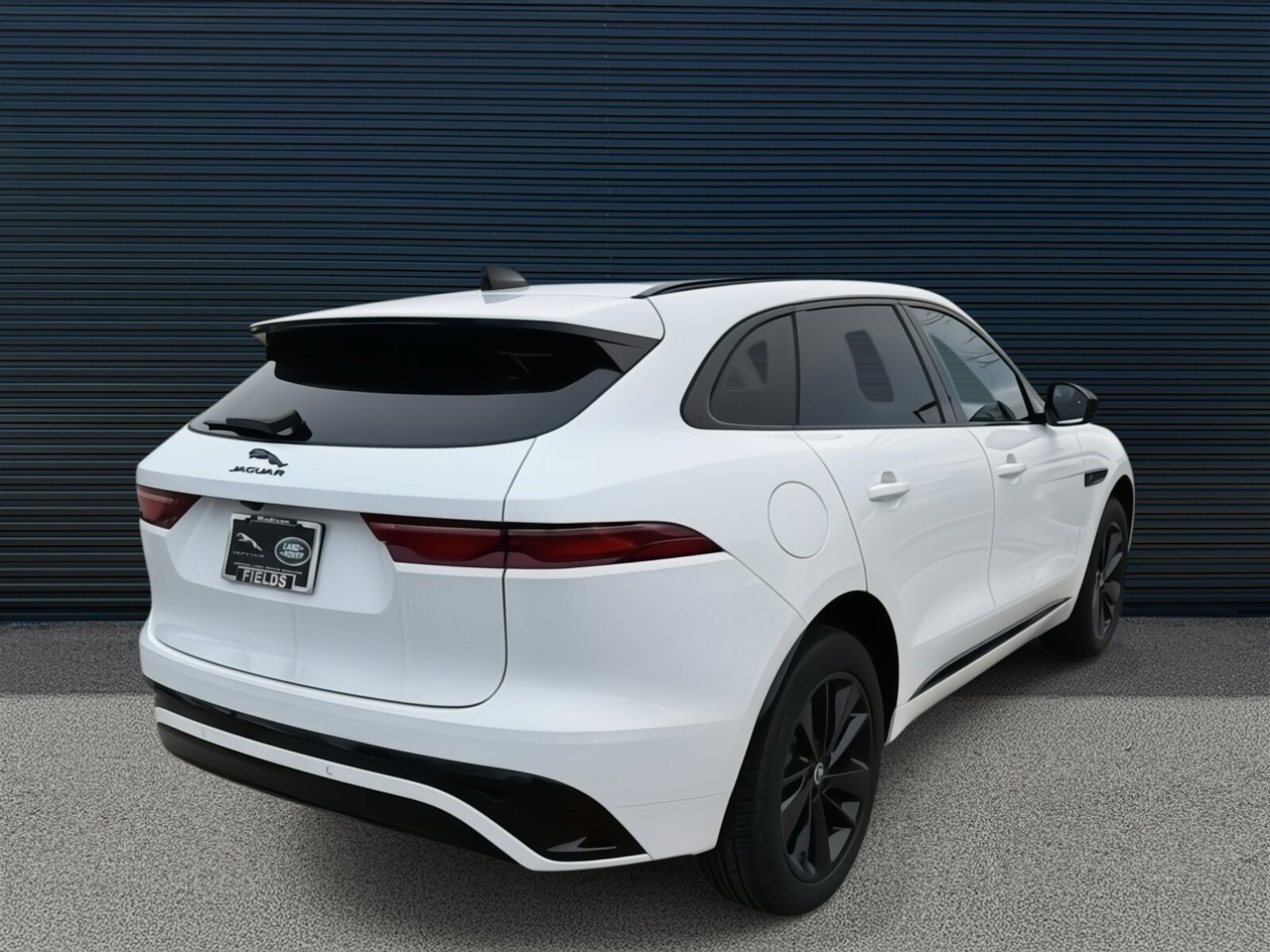 2025 Jaguar F-PACE P250 R-Dynamic S photo 3