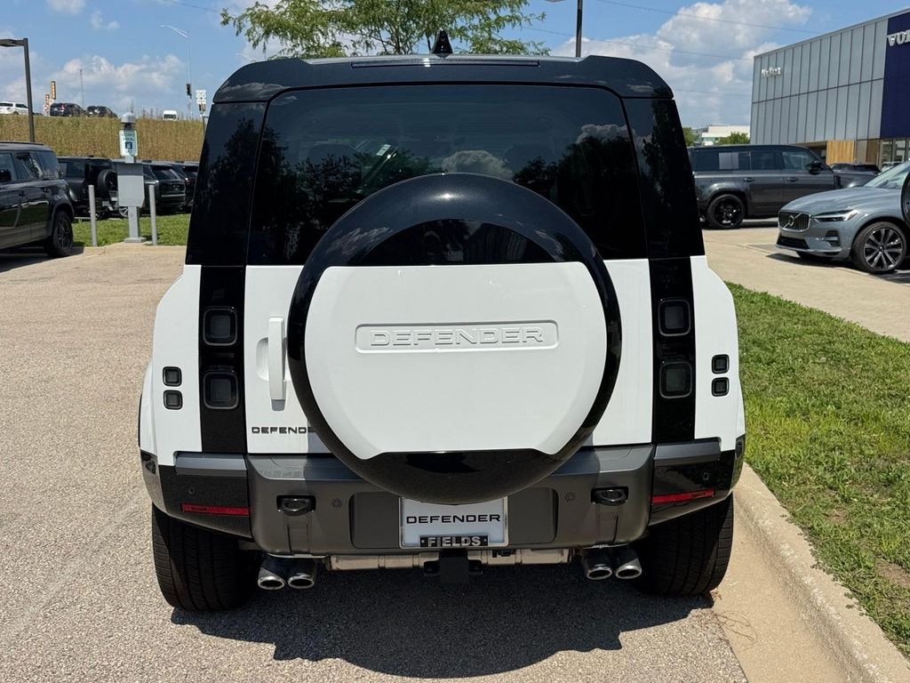 New 2026 Land Rover Defender 90 V8 SUV