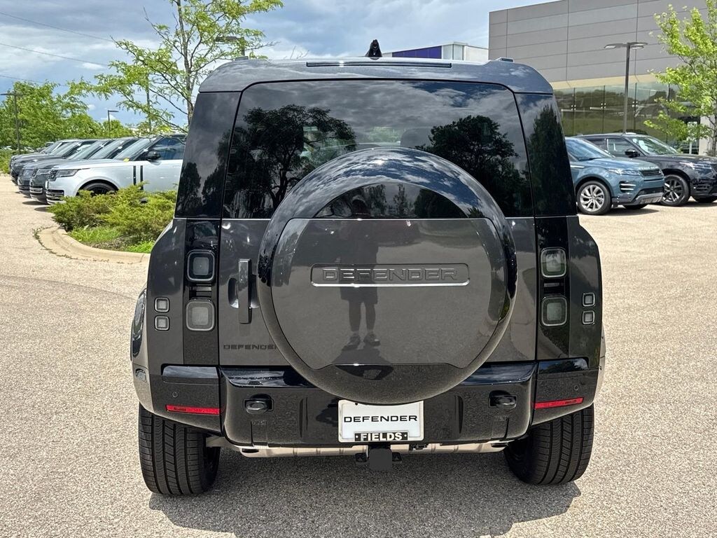 New 2026 Land Rover Defender 110 X-Dynamic SE SUV