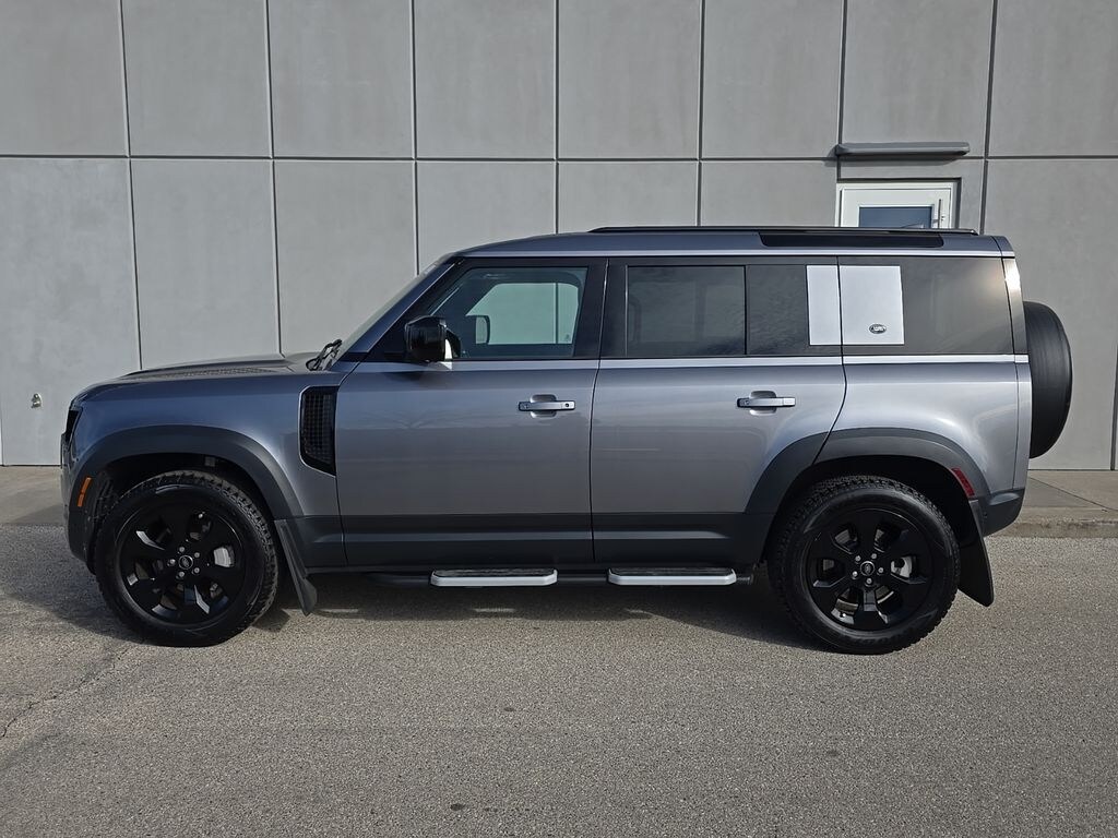Used 2023 Land Rover Defender SE SUV