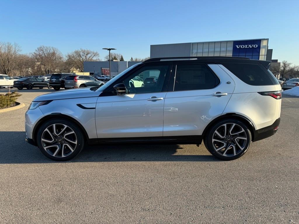 Used 2024 Land Rover Discovery Dynamic SE with VIN SALRL4EU1R2494509 for sale in Madison, WI