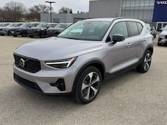 2026 Volvo XC40 B5 Plus SUV