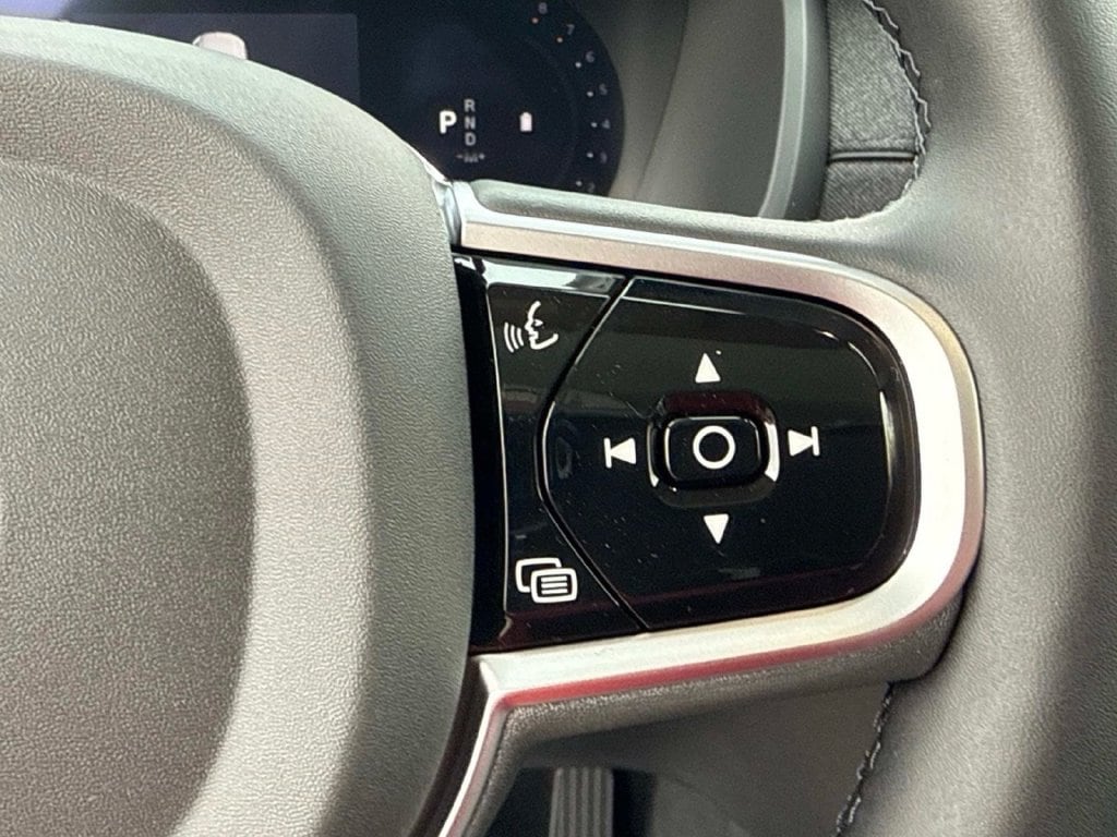 2026 Volvo XC90 Plus - Photo 25