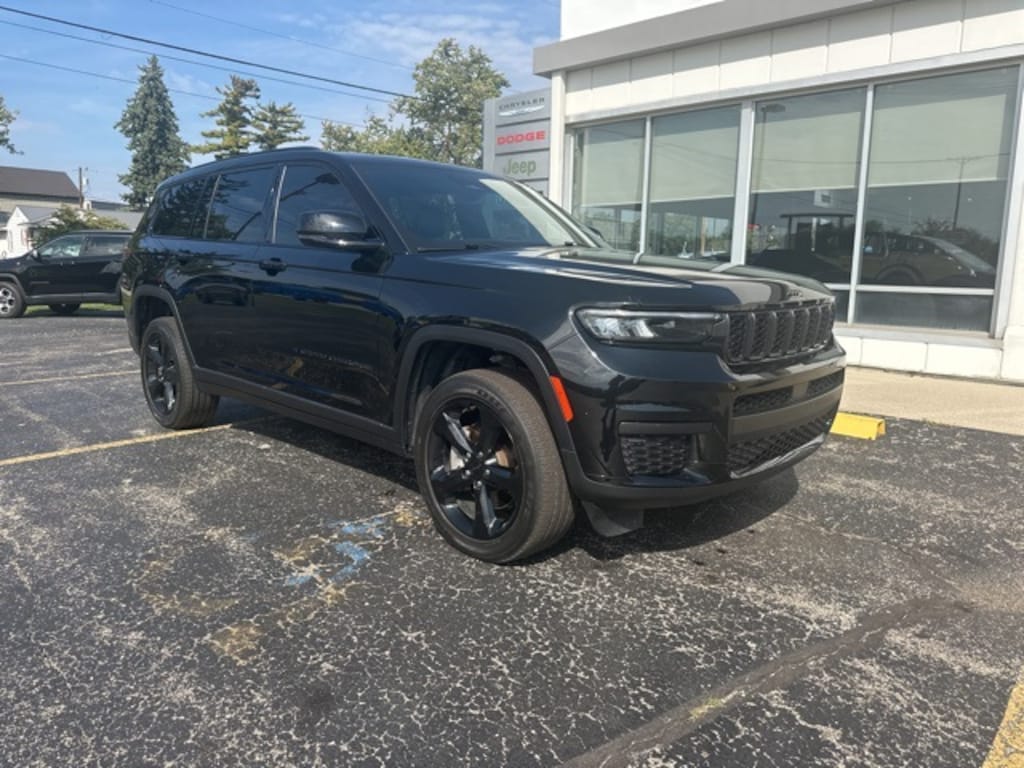 Used 2022 Jeep Grand Cherokee L Laredo SUV