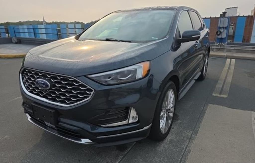 Used 2023 Ford Edge Titanium SUV