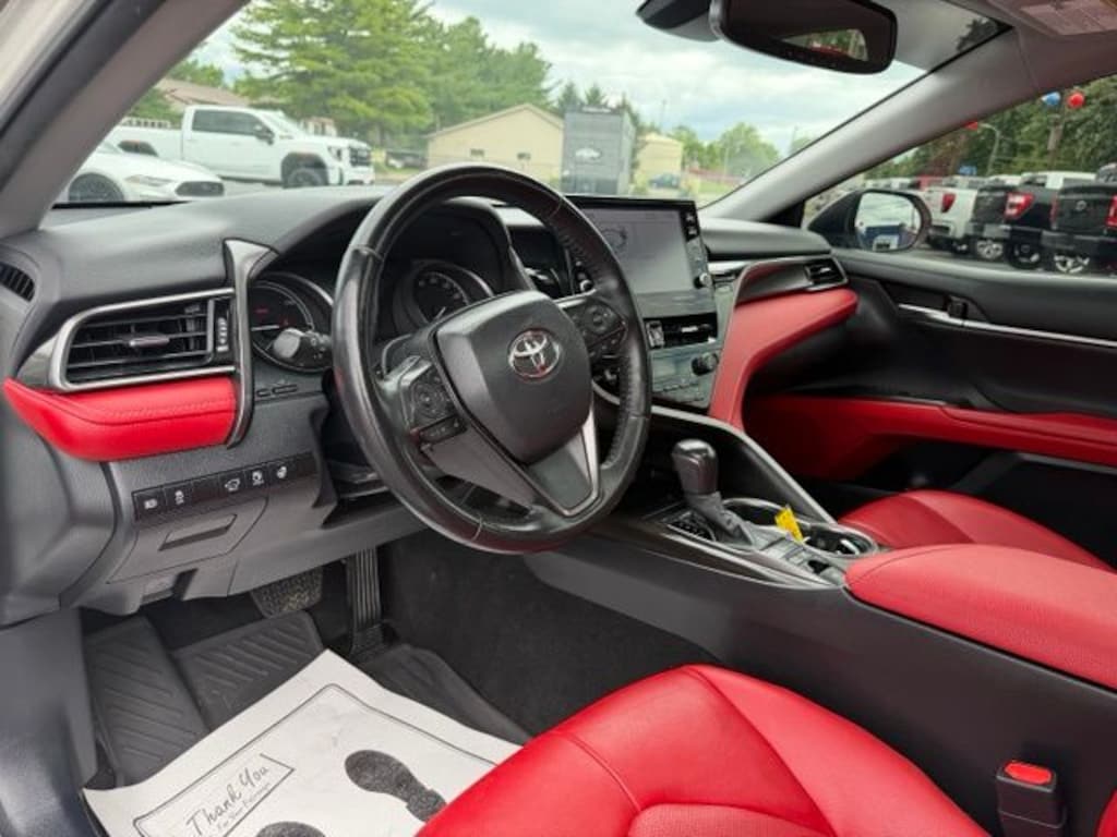 Used 2022 Toyota Camry Hybrid XSE Sedan