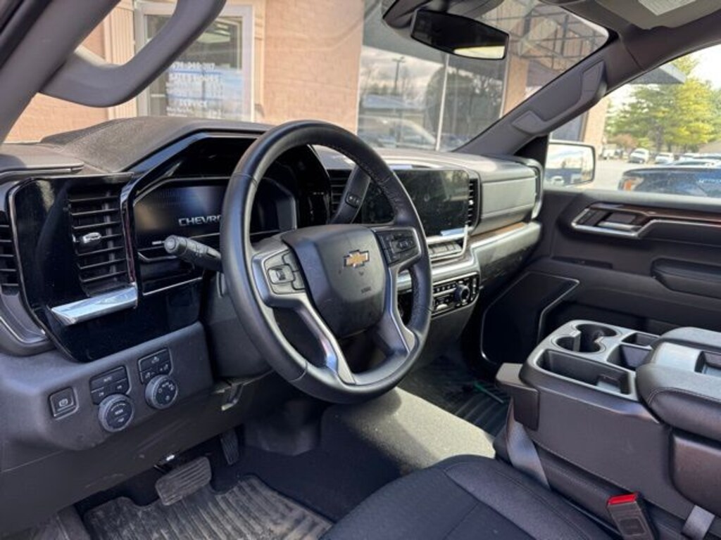 Used 2024 Chevrolet Silverado 1500 LT Truck Crew Cab