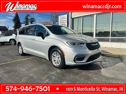 2026 Chrysler Pacifica Select Passenger Van