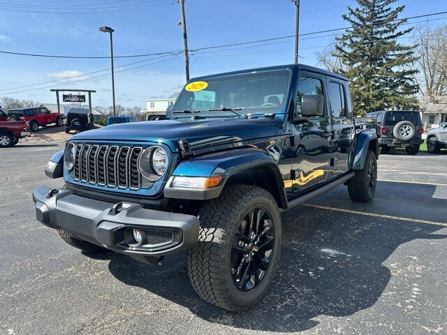 2025 Jeep Gladiator Sport photo 4
