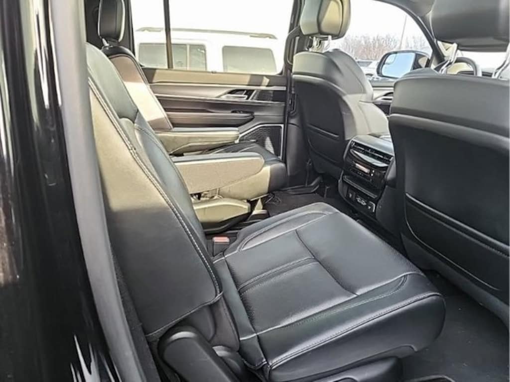 Used 2023 Jeep Wagoneer Series II SUV