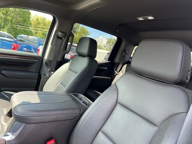 2024 Chevrolet Silverado 1500 LT Trail Boss photo 3