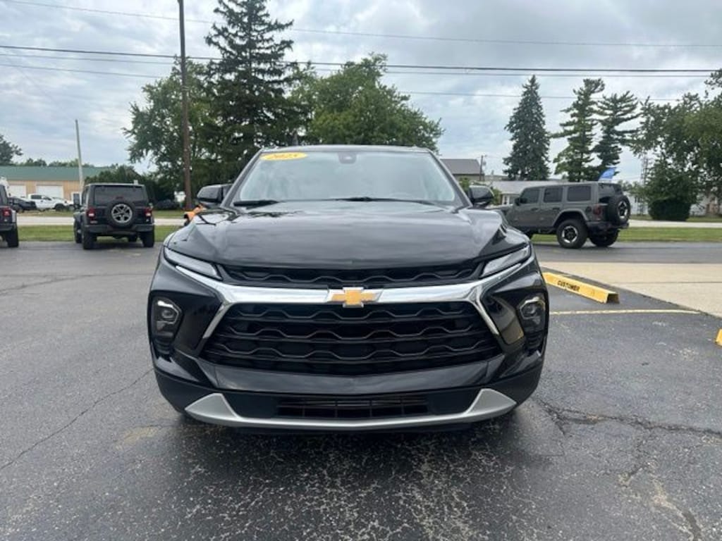 Used 2025 Chevrolet Blazer LT w/2LT SUV