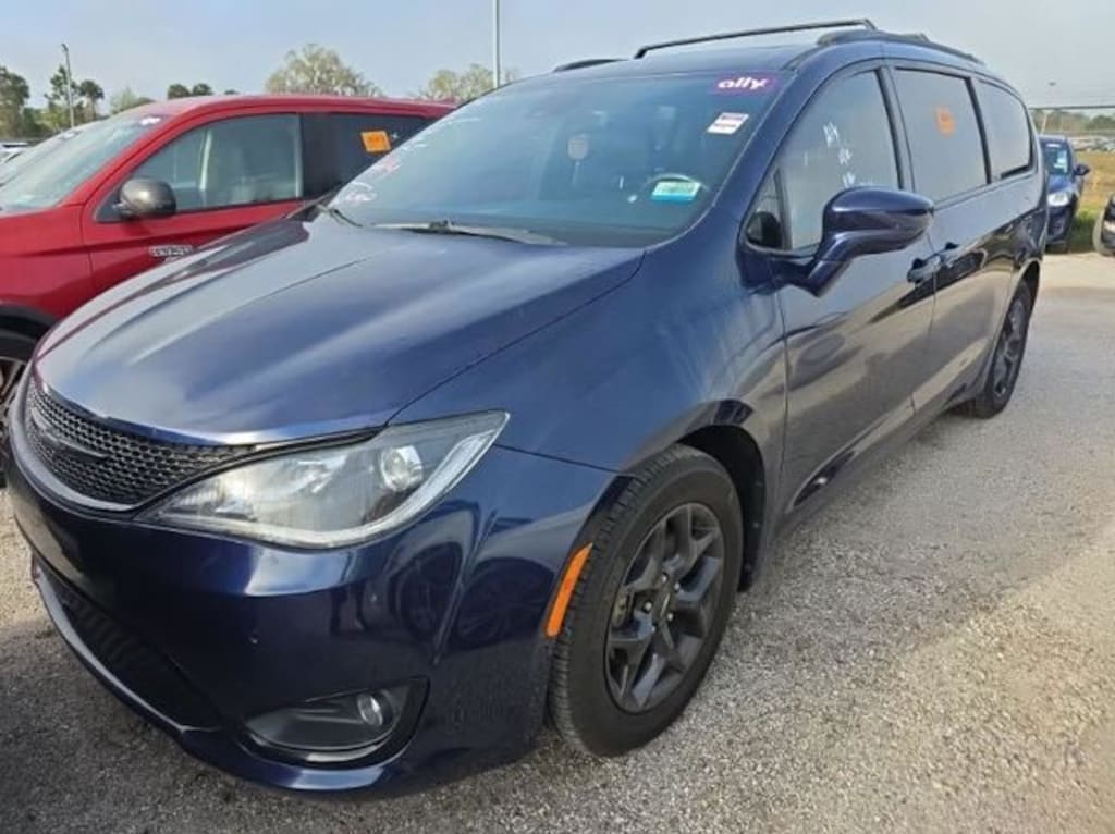 Used 2018 Chrysler Pacifica Touring L Plus Van