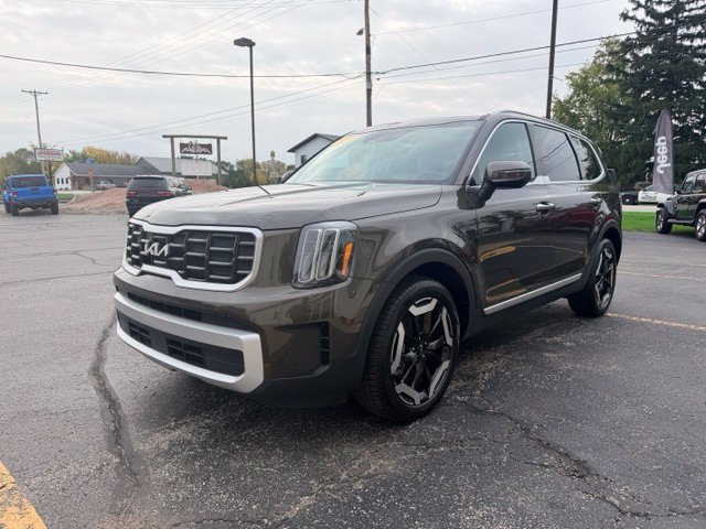Used 2025 Kia Telluride S SUV