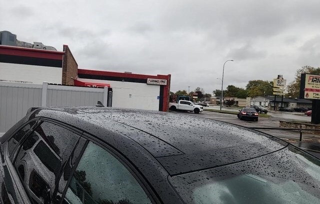 2023 Ford Edge ST photo 2