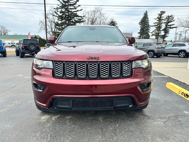 2017 Jeep Grand Cherokee Laredo photo 4