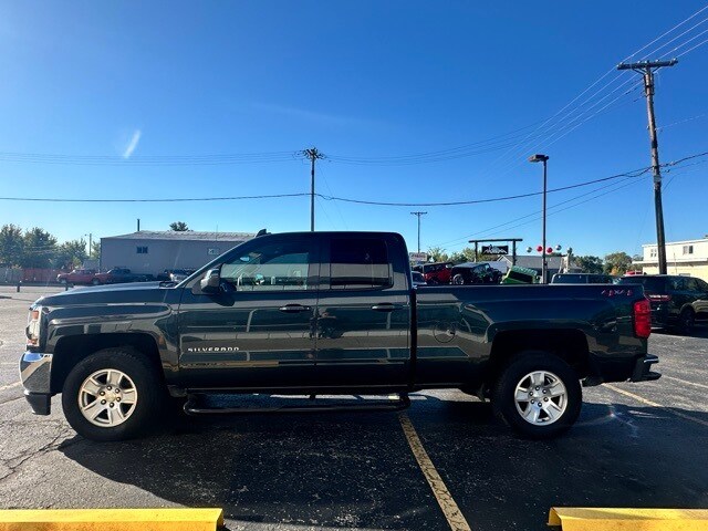 2018 Chevrolet Silverado 1500 LT photo 4
