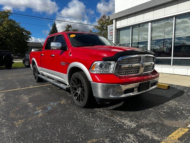 2015 Ram 1500 Laramie photo 3