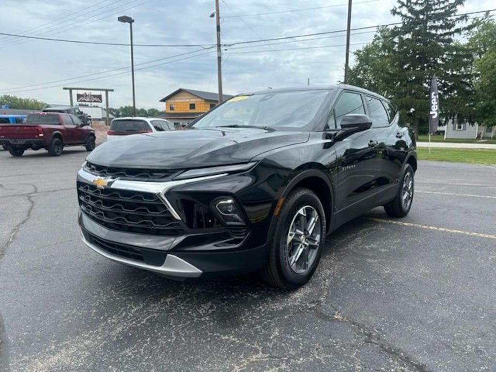 Used 2025 Chevrolet Blazer LT w/2LT SUV