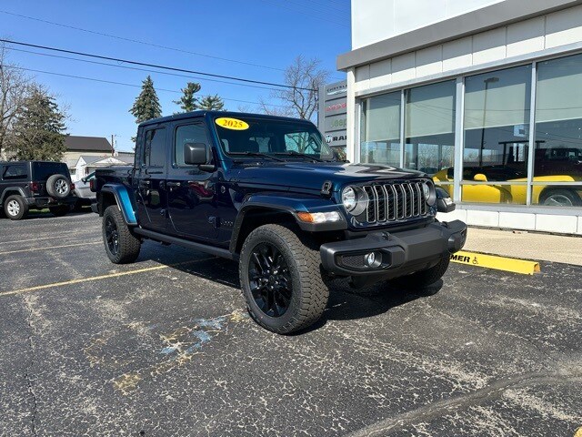 2025 Jeep Gladiator Sport photo 2