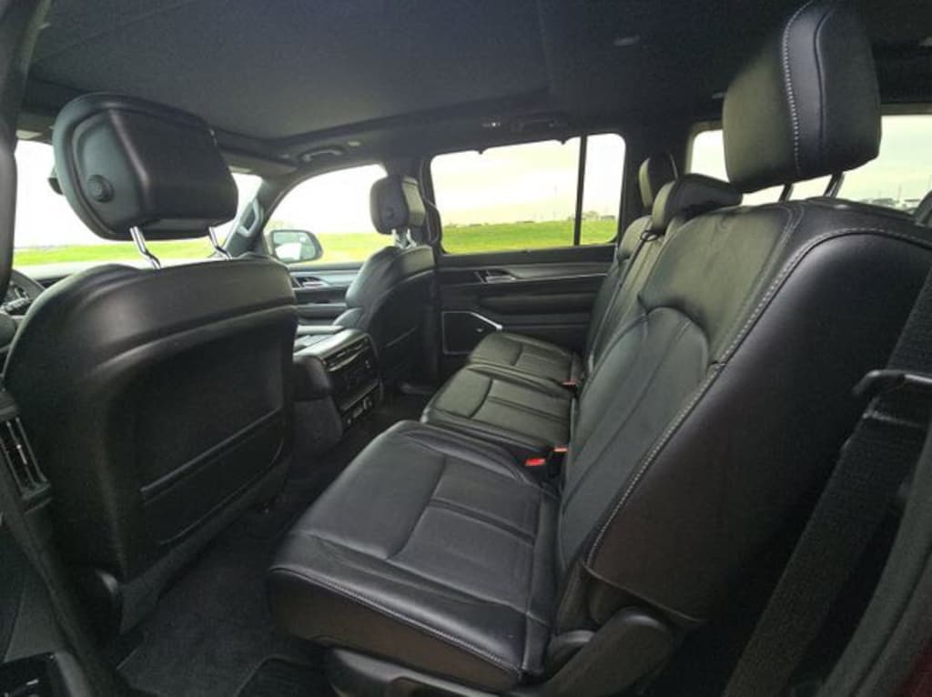 Used 2024 Jeep Wagoneer Series II SUV