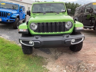 2025 Jeep Gladiator Sport Pickup
