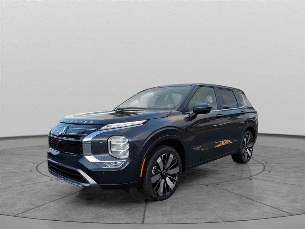 2025 Mitsubishi Outlander SE's photo