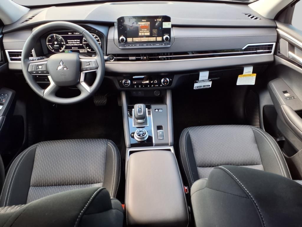 2025 Mitsubishi Outlander Plug-in Hybrid ES - Photo 9