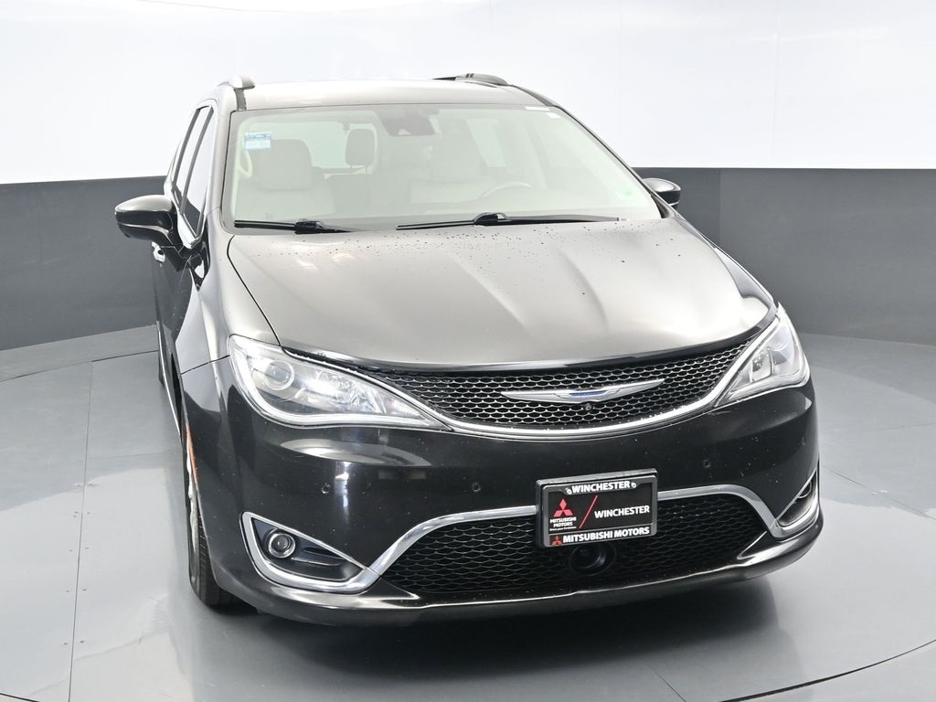Used 2018 Chrysler Pacifica Touring L with VIN 2C4RC1BG3JR123250 for sale in Winchester, VA