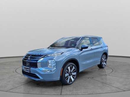 2025 Mitsubishi Outlander SEL SUV