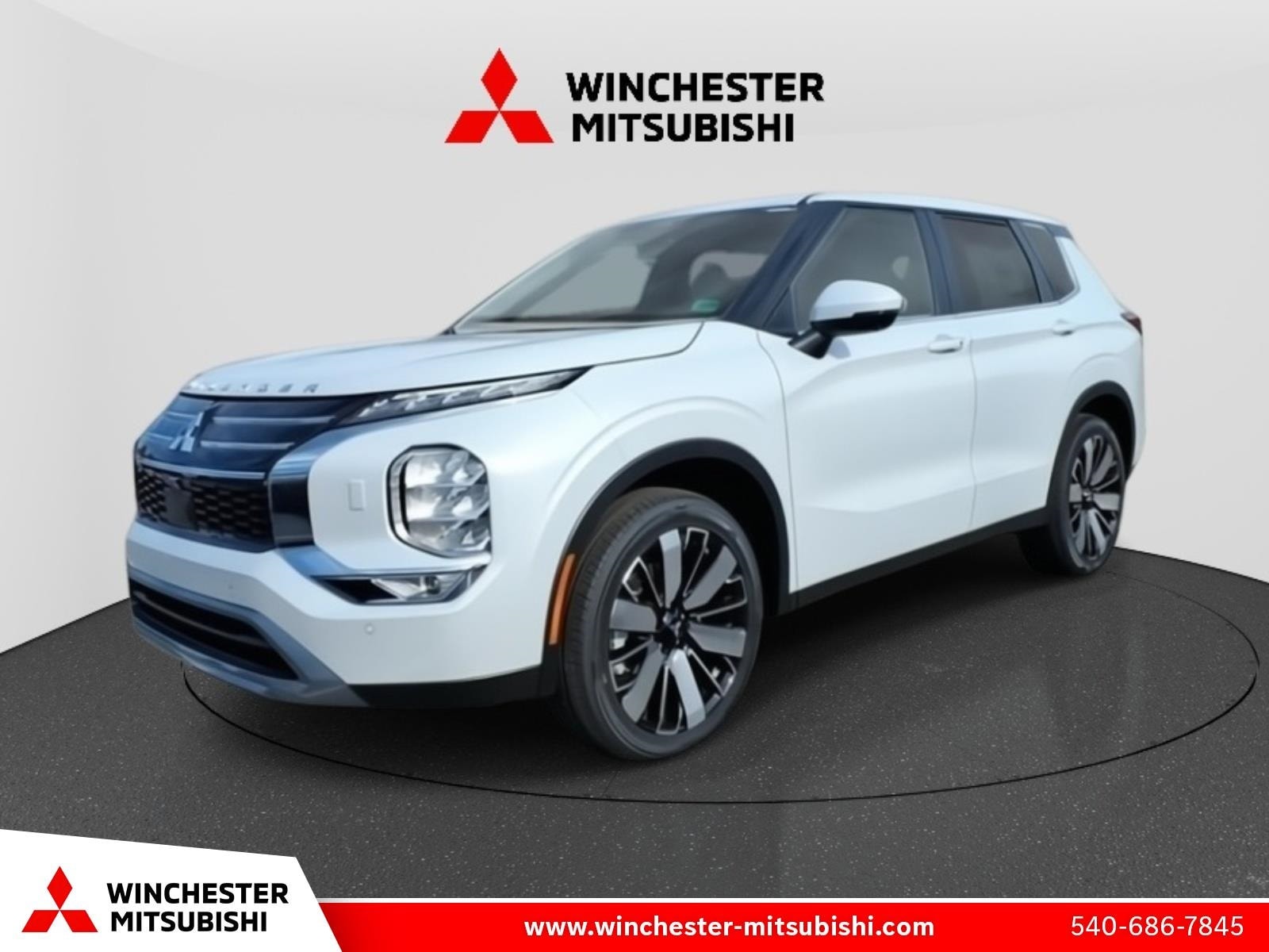 2025 Mitsubishi Outlander SE's photo