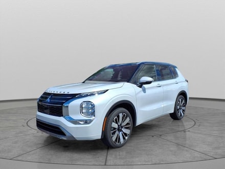 2025 Mitsubishi Outlander SEL SUV