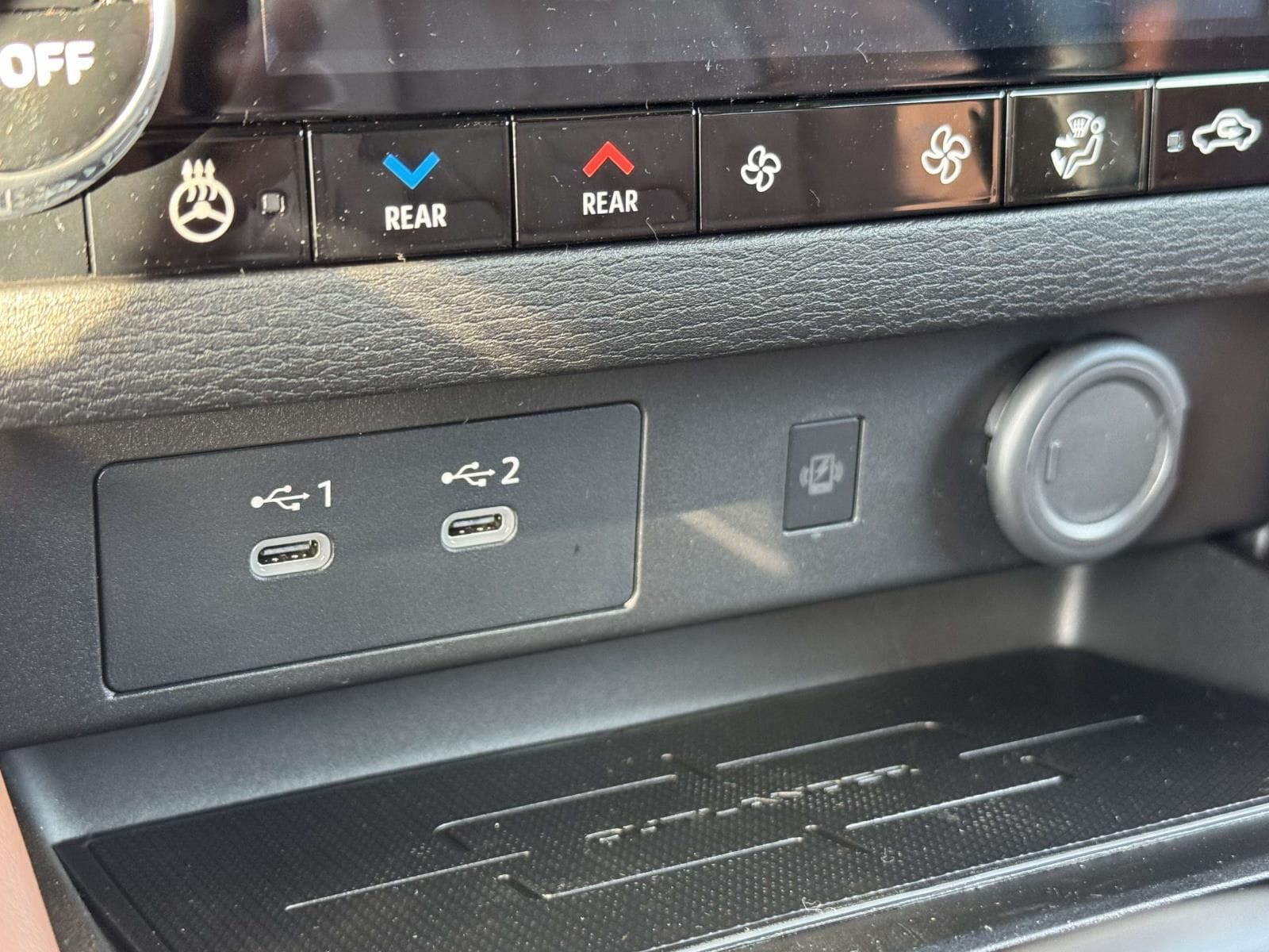 2026 Mitsubishi Outlander SEL - Photo 13