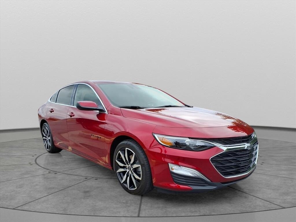 2024 Chevrolet Malibu RS photo 3