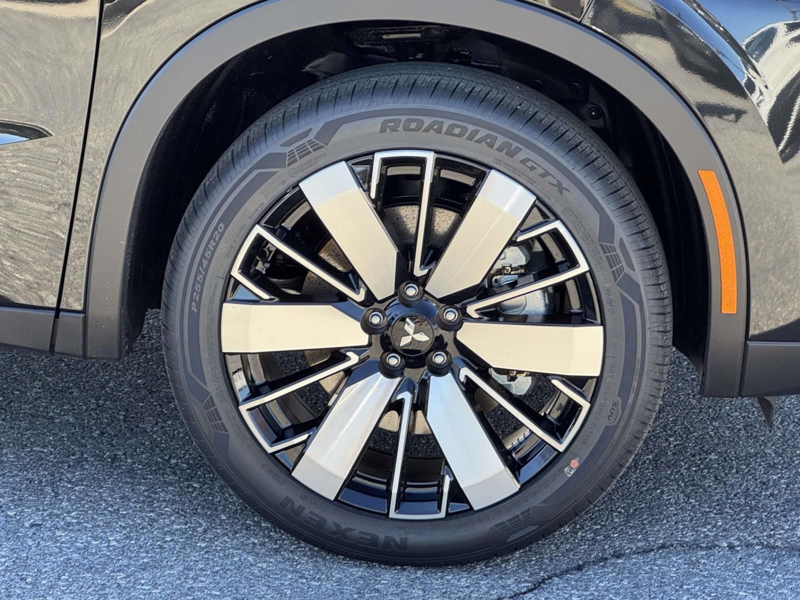 2026 Mitsubishi Outlander SE - Photo 6