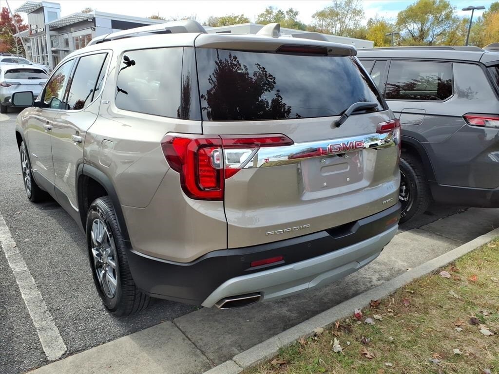 2023 Gmc Acadia SLT photo 4