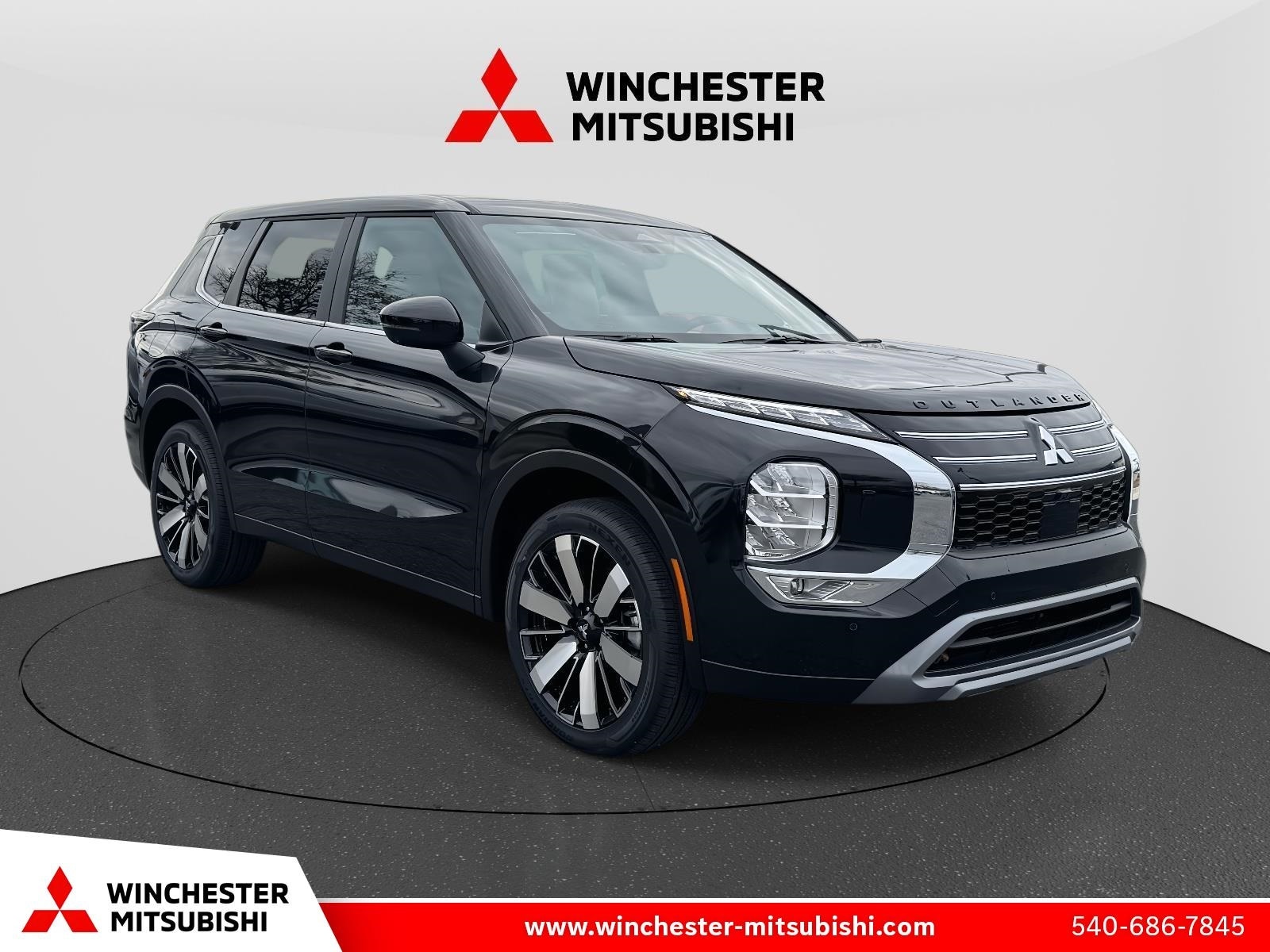 2025 Mitsubishi Outlander SE's photo