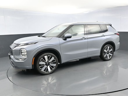 2025 Mitsubishi Outlander SEL SUV