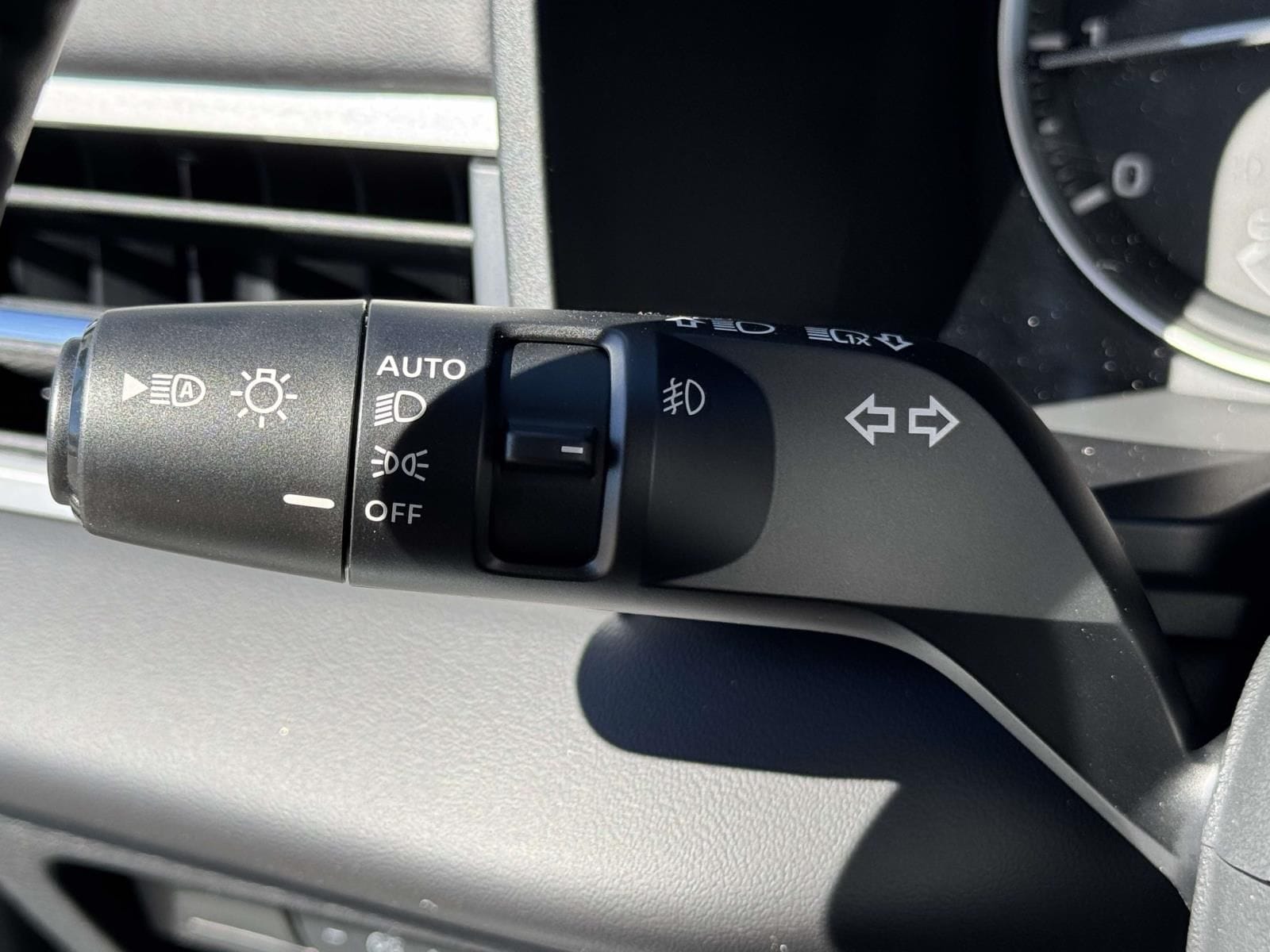 2026 Mitsubishi Outlander SE - Photo 27